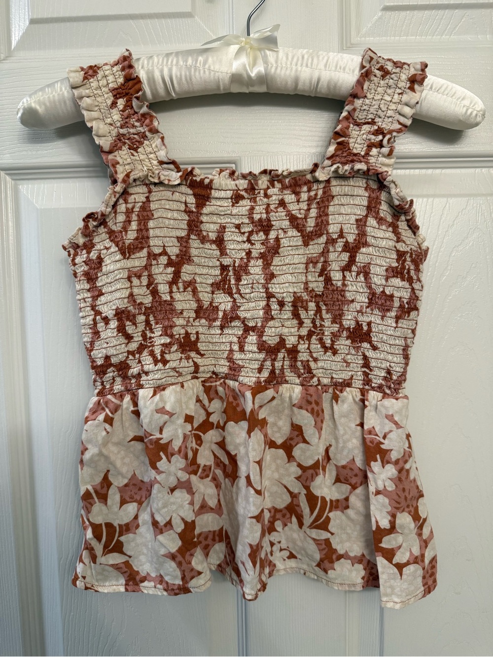 Old Navy Women’s Smocked Floral Tank Top